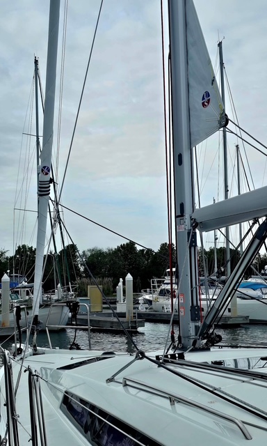 Annapolis Sailboat Show: Fabric Choices, Furling & Downwind Sails, and Mainsail Handling Systems (U‑Stack vs. Dutchman)